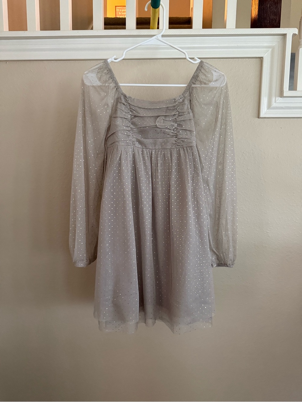 Girls Gap
Kids Sheer Polka Dot Babydoll Dress in Light Taupe - Size XL